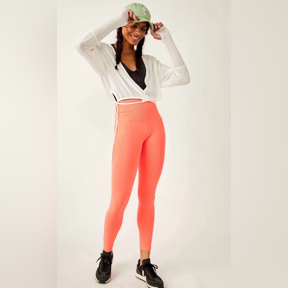 NWOT Free People High Rise Karma Leggings
